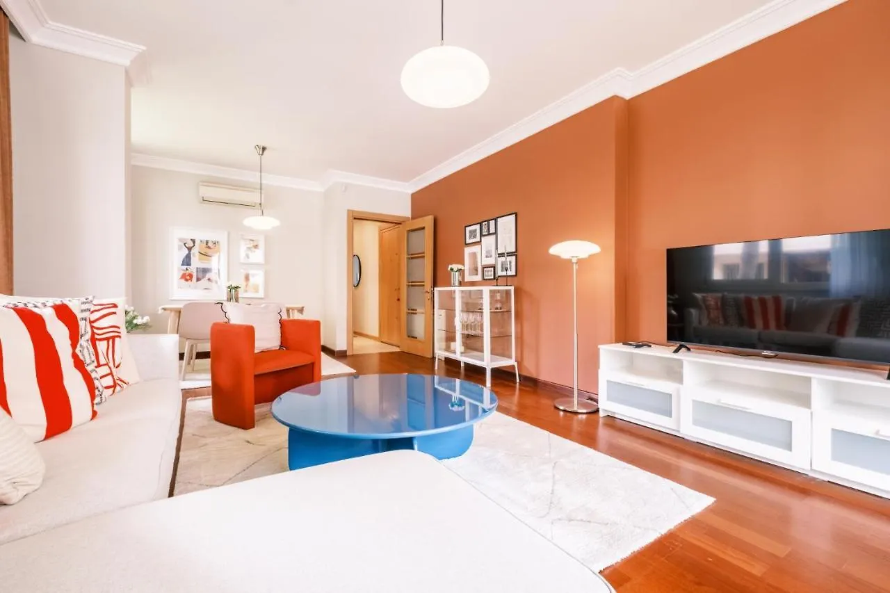 Spacious Flat 3 Min To Coast And Bagdat Avenue Isztambul